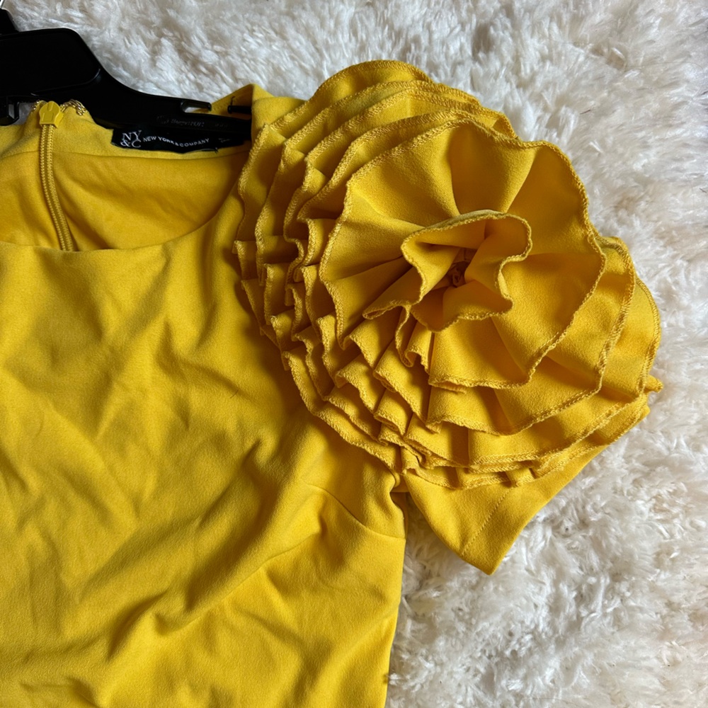 New York & Company Yellow Ruffle-Sleeve Sheath Dress – Size 2 - Picture 7 of 8